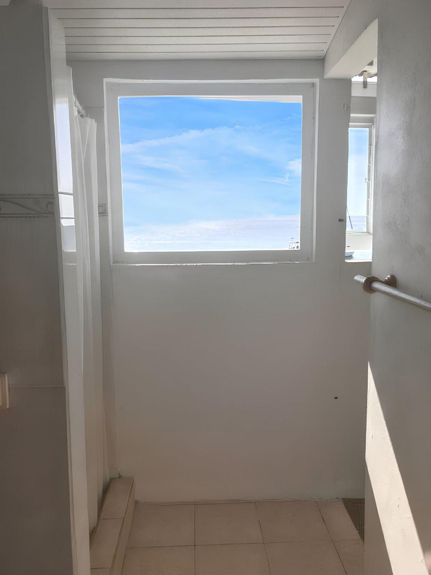 Maison De Charme A Saint-Pierre Avec Vue Sur Mer Et Montagne Eksteriør billede